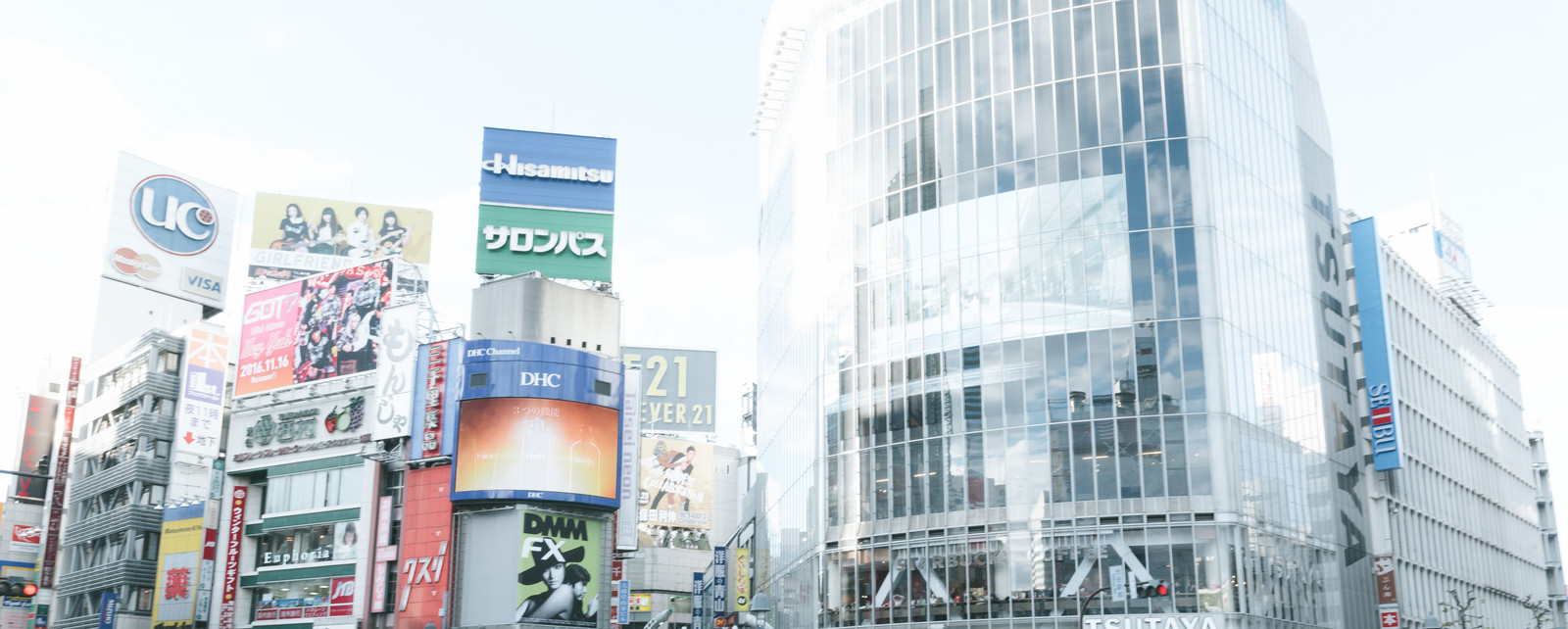 渋谷が仮面ライダー龍騎 りゅうき のオープニングみたいになってる ほんと人が少ない お立ち寄り所